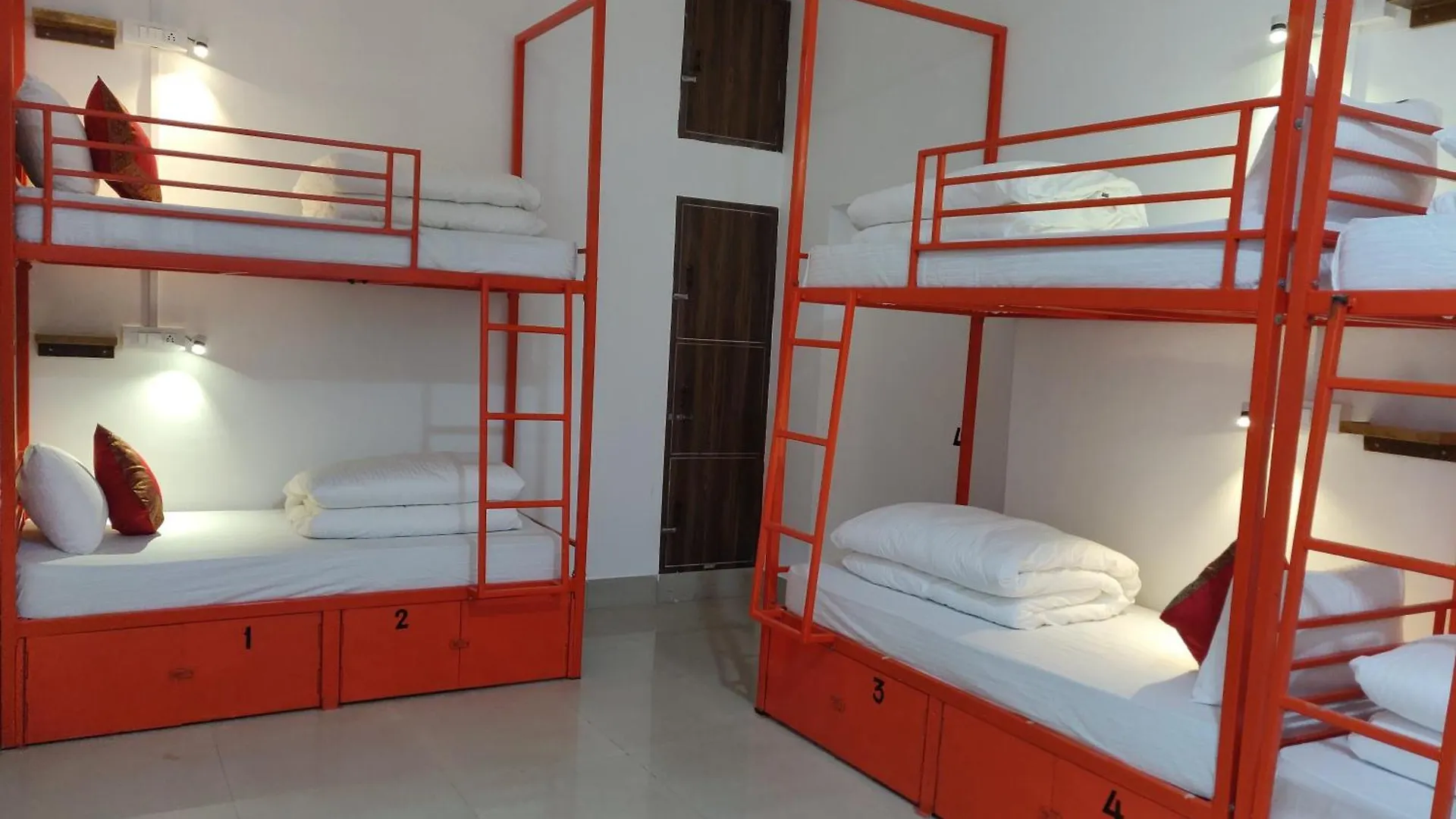 Live Free Hostel Varanasi